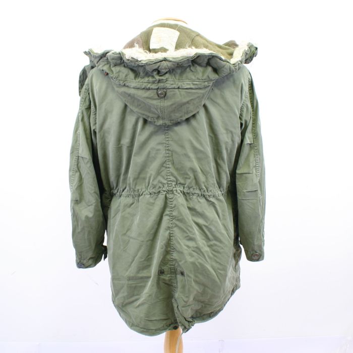US Army M1965 Fishtail Parka with quilted liner and Ruff Fur Hood Original Medium