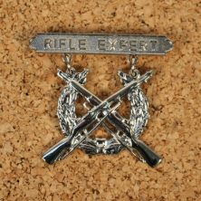 USMC Rifle Expert Qualification Award Badge
