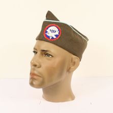 US WW2 Airborne Garrison Cap with late war badge by Kay Canvas.