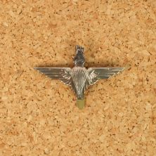 WW2 Parachute Regiment Cap Badge With slider