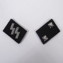 SS Oberscharfuhrer collar patches