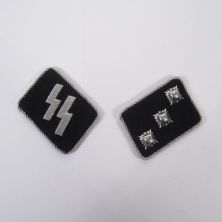 SS Untersturmfuhrer collar tabs