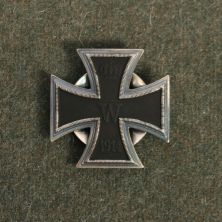 WW1 Iron Cross 1st Class. Screw Back