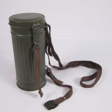 M1938 Green Gas Mask Tin WW2 German Canister & Straps