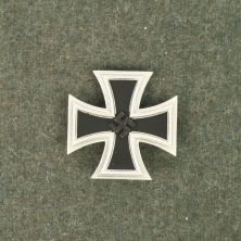 WW2 German 1939 Iron Cross 1st Class with Pin Back