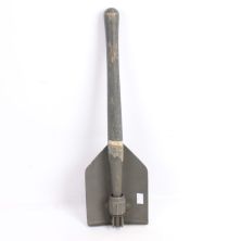 US M43 Entrenching tool. Folding M43 E tool 1945 dated