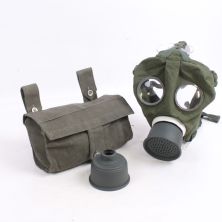 WW1 M1915 German Gas Mask 'Gummimaske' and Bag