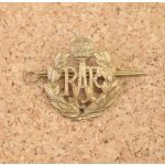 BB521 RAF Cap Badge Kings Crown