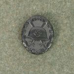 TR012 Wound Badge Black by RUM