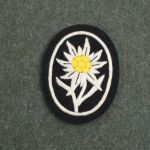RUM679 SS Edelweiss Arm Badge