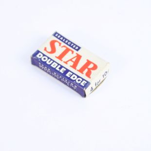 1940's Razor Blades by Star Pack of 4