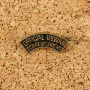 Official US War Correspondent metal pin badge