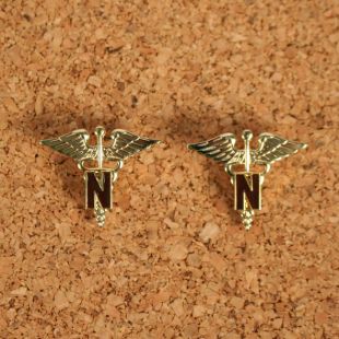 US WW2 Officer Branch of Service Nurse Collar Badge with Brown Letter N