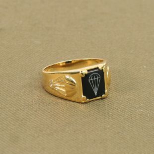 US Airborne ring made for Band of Brothers.