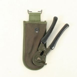 US WW2 wire cutter and green pouch