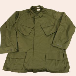Original US 3rd Pattern Jungle Jacket. Unissued. Large Chest