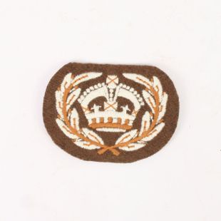 WO2 Warrant officer Class 2 Rank Badge (kings Crown in Wreath)
