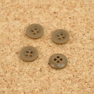 British Brown 18mm Plastic Buttons x 4