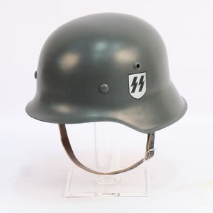 M42 German Infantry Helmet. Single SS Decal