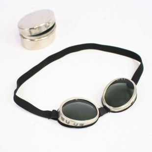 German Mountain Ski Goggles with Metal Container