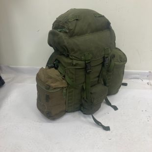 PLCE Green Bergen with 2 side pockets 1991 dated Short Back 