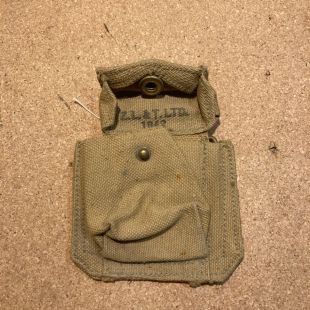 1937 Canadian Pistol Ammo Pouch Unissued 1942 Dated 