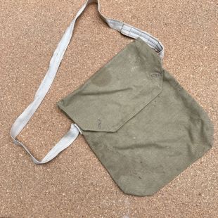 British Civilian Duty Gas Mask Respirator bag  dated 1940 
