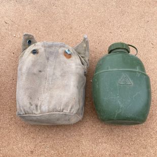1st Gulf war Iraqi water bottle and cover Original 