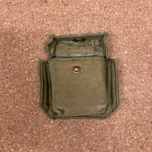 1937 Compass pouch B. S Ltd 1942 (original)
