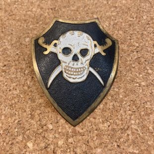 Syrian Republican Guard metal Chest badge