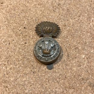 Royal Welch Fusiliers RWF Cap badge Original 