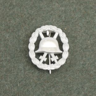 Imperial German WW1 Wound Badge in Silver 2nd Class Hollow Back by RUM