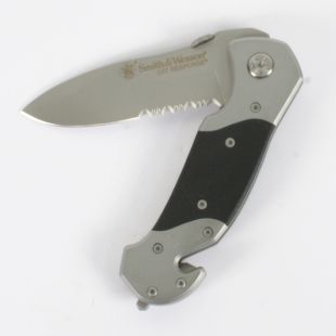 Smith and Wesson 1st Response rescue knife SWFRS