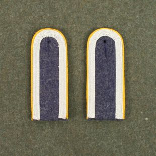 Luftwaffe Unteroffizier Shoulder Boards with Yellow piping and Bright Silver Tresse by RUM
