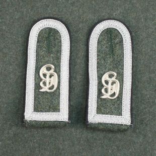 M40 Pioneer Shoulder Boards Unterfeldwebel with Metal GD letters by RUM