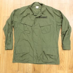 Original Vietnam 3rd Pattern Jacket Poplin. Large Regular