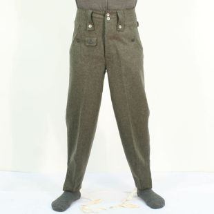 Keilhose M43 Trousers in Mid to Late War Colour by Richard Underwood.