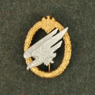 Army Paratrooper Badge Metal Award by Richard Underwood