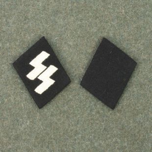 Waffen SS Collar Tabs by Richard Underwood Militaria