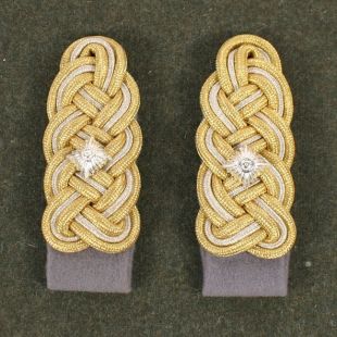 SS Gruppenfuhrer Shoulder Boards Wire Bullion