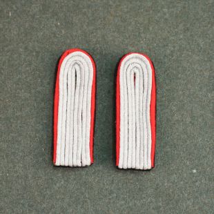 SS Untersturmfuhrer Artillery Officers Shoulder Boards