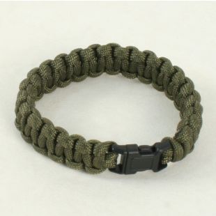 Para cord survival wrist band. Green