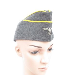 HN des Heeres Helferin signals cap with badge by FAB