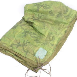 US Army Poncho Liner Camouflage Small Tear