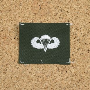 US Basic Para Wings White on Green US Made