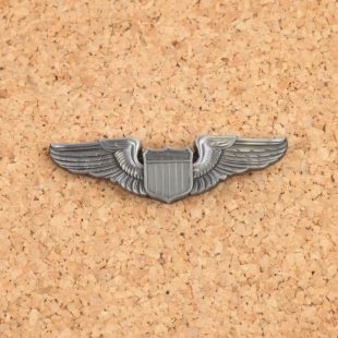 USAAF American WW2 Pilots wings with early war pin back fastener